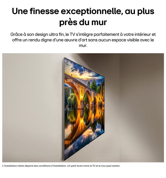 La LG OLED evo AI G6, présentée de côté, met en valeur son design Flush Fit Gallery avec une fixation murale sans écart, affichant une scène nocturne d’un pont éclairé avec des reflets sur l’eau.